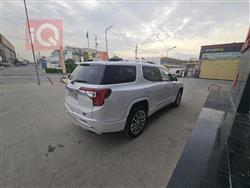 GMC Acadia